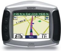 Garmin 010-00567-00 Model Zumo 550 GPS Navigator Built for Motorcycles, Speaks street names, 3D map view, Auto sort multiple destinations (provides most direct route), Auto re-route (fast off-route and detour recalculation) (0100056700 01000567-00 010-0056700 ZUMO550 ZUMO-550) 