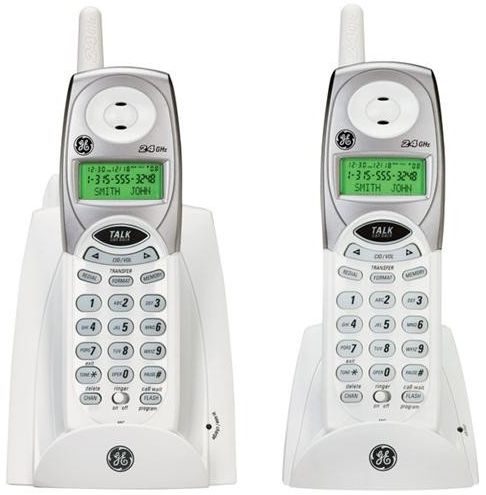 General Electric 27831GE2 Dual Handset Cordless Phone 2.4 GHz W/Call Waiting Caller ID White, Bundle includes 1 base unit and handset and 1 extra handset and charger, 40# Caller ID history, 3 Line backlit LCD, 10# Memory, In use/charge indicator on base, Handset volume control (27831GE2 27831-GE2 GE27831GE2 GE-27831GE2)