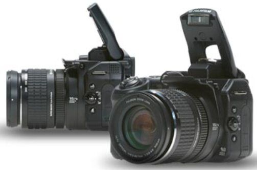 Fuji 43870008 S9000 Digital Camera 9.0 Megapixels with Super CCD HR Technology, 10.7x Wide