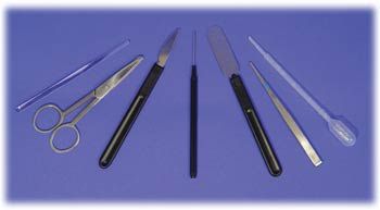 Konus 5051 Case with accessories for slides preparation, includes: scissors, metal spatula, tweezers, scalpel, stirrer, and pipette (5051) 