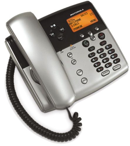 Motorola 51961200100 Model SD4591 Digital Corded/Cordless Phone with Answering Machine and Keypad in Base; Add up to 8 cordless devices per base, with no additional phone jack required; 2.4 GHz Digital provides great range and audio performance; UPC 612572121696 (51961200100 519-61200100 SD-4591 SD 4591)