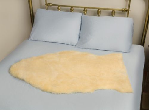 Mabis 559-8079-0000 Deluxe Natural Sheepskin, Helps prevent decubitus ulcers, Made of 100% natural wool, Approximate size: 8 to 9 sq. ft. (36