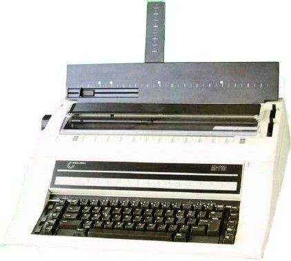 Nakajima AE-710 Electronic Office Typewriter, 21 Function Keys, 20 CPS, 2 Key Roll Over System, Printing Width: 11.5