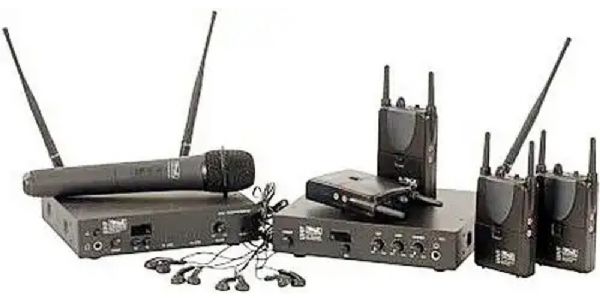 Anchor Audio ALD-40 Assistive Listening Deluxe Package, Includes: Four AL-WB belt pack receivers, Four AL-HP in-ear headphones, AL-TX wireless transmitter base station in a lightweight carrying case and UHF-6400 wireless receiver/transmitter with handheld mic, 16 user selectable UHF channels, ADA compliant, Expandable for unlimited number of users (ALD40 ALD 40)