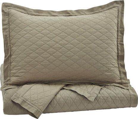  Ashley Q760033Q Alecio Series 3-Piece Queen Quilt Set, Includes Quilt and 2 Shams, Stone Washed Diamond Quilted Design in Sand Color, 200 Thread Count, Cotton with Cotton Filling, Machine Wash Gentle, Dimensions 92.00