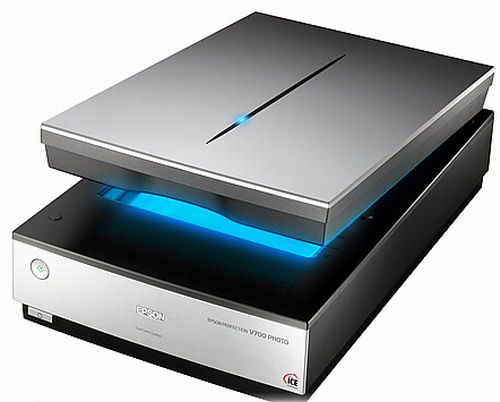 Epson B11B178011 Perfection V700 PHOTO Scanner, Flatbed, Optical Resolution 4800 and 6400 dpi, Maximum Scan Size: 8.5