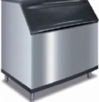 Manitowoc B-970 Ice Bin, Approximately 710 lb ice storage capacity, 29.7 cu.ft, Top hinged front opening door, Legs adjust from 6" to 8", Stainless steel exterior (B970 B 970 B970) 
