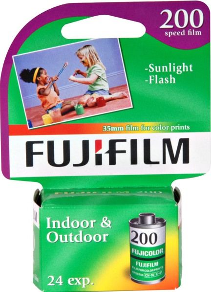 Fujifilm CA135-24 Super HQ ISO 200 35mm Color Print Film, Perfect for outdoor or indoor with flash, Smooth, fine grain, Enhanced color reproduction & sharpness, Wide exposure latitude, 4th color layer technology (CA135 24 CA13524)
