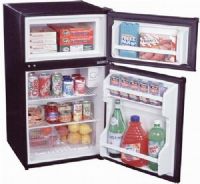 Summit CP35B; Capacity 2.9 cu.ft. Two-Door Compact Refrigerators, Black, Reversible door, Fruit and vegetable crisper, Adjustable thermostat, Interior light, 115 volt, 60 hz (CP-35B CP35-B CP35) 