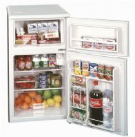 Summit CP36; Capacity 3.0 c.f., Two-Door Compact Refrigerators, White, Flush back Design, Adjustable thermostat, Fruit and vegetable crisper, Energy efficient design, 115 volt, 60 hz (CP-36 CP/36 CP3) 