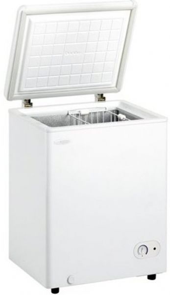 Danby DCF401W Chest Freezer with Manual Defrost, 3.6 cu. ft. Capacity -101.9 litres Approx. 122 lb.- 55.3 kg freezing capacity, High Density CFC reduced foam insulated cabinet and lid, Energy efficient and environment friendly, In-wall Condenser for easy clean maintenance, Rounded Lid Design for modern styling, Metal Cabinet with clean lines compliments any area of the home, Rust Resistant Interior for long lasting durability (DCF-401W DCF 401W DCF401-W DCF401 W)