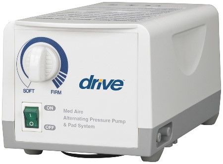 Drive Medical 14005E Variable Pressure Pump for use with 14001E Variable Pressure Pump and Pad, 5-Minute cycle time, 4 LPM (Liters per Minute) pump produces consistent air flow and pressure, Quiet pump technology alternately inflates and deflates the air cells, Variable pressure setting on allows comfort setting for maximum comfort and compliance, UPC 822383140315 (DRIVEMEDICAL14005E DRIVEMEDICAL-14005E) 