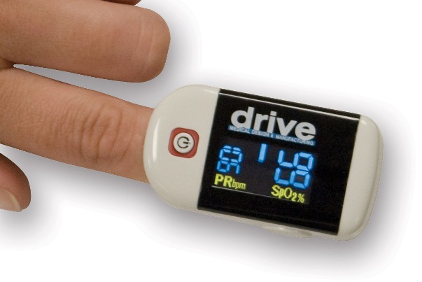 Drive Medical 18705 Clip Style Fingertip Pulse Oximeter with Dual View LCD , Battery: AAA Batteries; Case: Black rubber Protector UPC: 822383173412 (DRIVEMEDICAL18705)