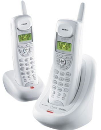 Uniden DXI4286-2 Cordless Phone, 2.4Ghz with Caller ID/Dual Handset, Call Transfer from Handset to Handset, 3-Line Backlit LCD, Trilingual Menu Displays, 30 Caller ID Memory, 10 Number Memory Dialing, Last Number Redial,  Voice Mail Waiting Indicator, Last Number Redial, Earpiece and ringer volume control, Ringer off setting, Page/handset locator, Wall mountable  (DXI4286 2 DXI42862)