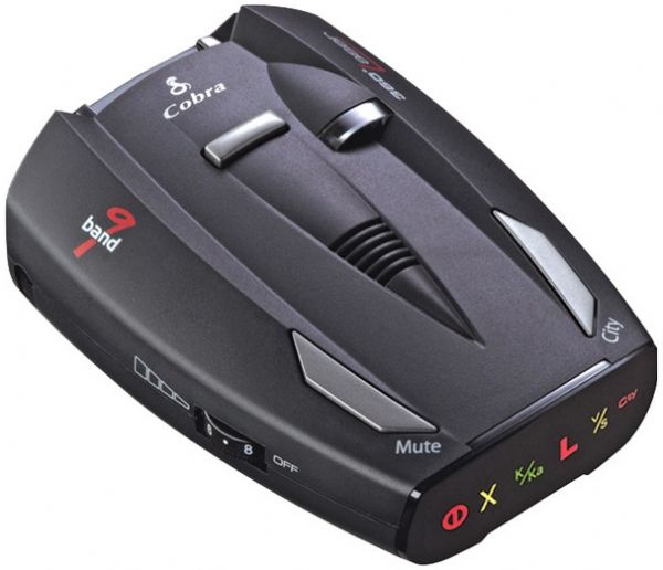 Cobra ESD-7100 6-Band Radar/Laser Detector With Spectre Protection; 360 radar (X, K, Ka, SuperWide Ka) and laser detection; Spectre 1 radar detector-detector immunity; VG-2 undetectable with alert; Safety alert warning; Bright display with icons (ESD7100 ES D7100)
