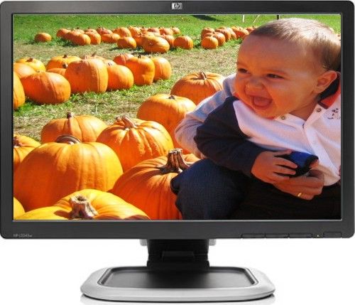 HP Hewlett Packard GX008A8#ABA Model L2245w 22-inch Widescreen LCD Monitor, Carbonite, Resolution 1680 x 1050 @ 60 Hz (WSXGA+), Pixel pitch 0.282 mm, Brightness 300 cd/m2, Contrast ratio 1000:1, Viewing angle 160 degrees, Response rate 5 ms (on and off) (GX008A8ABA GX008A8-ABA GX008A8 L2245 L-2245W)