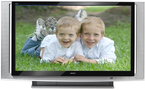 Sony KDS-R70XBR2 70-Inch SXRD Rear Projection Television, Display Resolution: 1920 x 1080; Display Response Time: 2.5ms (rise and fall) (KDSR70XBR2 KDS R70XBR2 KDS-R70XBR KDS-R70X KDSR70X)