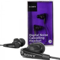 Sony MDR-NC31EM/B Digital Noise Cancelling Headset, Black, Optimised for Xperia Z3, Xperia Z2 and Xperia Z2 tablet, Frequency response 20Hz – 20000Hz, Nominal Impedance 31 Ohm, 13.5 mm dynamic speaker, Effectively block out engine & other noises around you, High-comfort fit earbuds, Gives full-range audio with deep bass, UPC 095673857457 (MDRNC31EMB MDR-NC31EM-B MDR-NC31EMB MDR-NC31EM) 