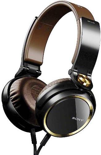 Sony MDR-XB600IP Extra Bass Over-head Headphones with Mic & Remote; 1000 mW Power Handling Capacity; 40mm diaphragms for deep, powerful bass; Frequency Response 4 to 24000 Hz; Impedance 40 ohms at 1kHz; Sensitivity 104 dB/mW; Advanced Direct Vibe structure for superior bass response; Pressure relieving foam earpads for long-term comfort; UPC 027242860537 (MDRXB600IP MDR XB600IP)