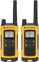 Motorola T400 Talkabout Walkie Talkie Two-Way Radio, Yellow, Up to 35-mile range, IP54 Weatherproof, 22 Channels each with 121 Privacy Codes, Channel Monitor, QT Quiet Talk Interruption Filter, Priority scan, Auto squelch, 11 Weather Channels (7 NOAA) with alert feature, VOX iVOX Hands-free Communication With or Without Accessories, UPC 748091000683 (MOTOROLAT400 MOTOROLA-T400 T-400 T4-00) 