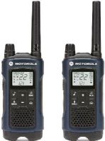 Motorola T460 Talkabout Walkie Talkie Two-Way Radio, Up to 35-mile range, IP54 Weatherproof, 22 Channels each with 121 Privacy Codes, Channel Monitor, QT Quiet Talk Interruption Filter, Priority scan, Auto squelch, 11 Weather Channels (7 NOAA) with alert feature, VOX iVOX Hands-free Communication With or Without Accessories, UPC 748091000690 (MOTOROLAT460 MOTOROLA-T460 T-460 T4-60) 