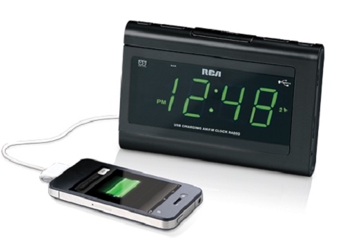 RCA RC142 USB Charging Clock Radio with Dual Wake; USB charging for smartphones, just plug it in; Large 1.4