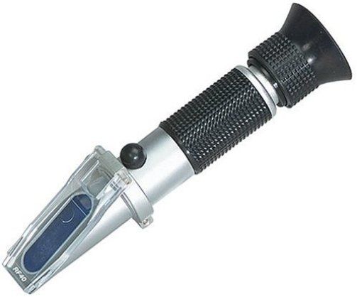 Extech RF40 Portable Battery Coolant Refractometer with ATC, Measure the % of Ethylene Glycol and Propylene Glycol, Easy to operate refractometers provide accurate and repeatable measurements on easy to read scales, Requires only 2 or 3 drops of solution, UPC 793950222409 (RF-40 RF 40)