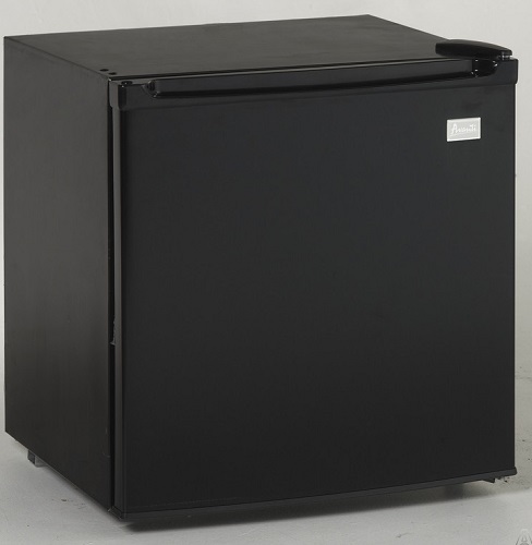 Avanti RM171BF 1.7 CF Refrigerator, Manual Defrost, Chiller Compartment for Short Term Storage, 2-Liter Bottle Storage on the Door, Full Range Temperature Control, Recessed Door Handle, Unit Dimensions: 20.5