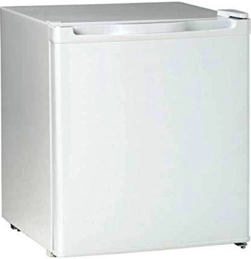 Avanti RM17T0W Freestanding Compact Refrigerator - 18
