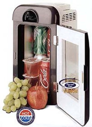 RoadPro RPSF-5228 Snackmaster 12-Volt Personal Cooler/Warmer, Hot or cold, you'll be able to store all of your treats with this Snack Master refrigerator and warmer, Uses a thermoelectric system that cools to approx. 45 degrees or heats to approx. 120 degrees (RPSF5228 RPSF 5228)