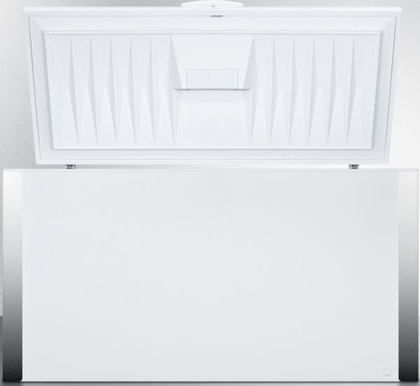 Summit SCFM182 Manual Defrost Chest Freezer, UL-S listed to NSF-7 standards for commercial use, Manual defrost operation, One piece interior liner, Stainless steel front corner protectors External 