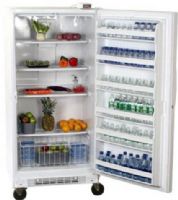 Summit SCUR18 All-Refrigerator with Door Storage, Interior Light, Casters, Lock, Digital Thermostat and For Commercial Use, 16.7 Cu. Ft. Refrigerator Capacity, White Body Color, White Door Color, Frost-Free Defrost Type, Right Hinged Door Swing, Precision Digital Thermostat, Pull out basket, Casters (SCUR 18 SCUR-18) 