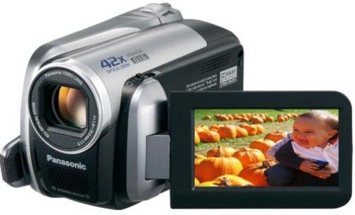 Panasonic SDR-H40 Hybrid Camcorder 40GB Hard Disk Drive/SD with 42x Optical Zoom, Advanced Optical Image Stabilization, One-Touch DVD Copy, Anti-Shock Shield and One-Touch Navigation, Records to Internal Hard Drive or SD Card, 2.7-Inch Wide (123,200 Dots) LCD Monitor, Image Sensor 1/6-Inch CCD (800K pixels) (SDRH40 SDR H40)