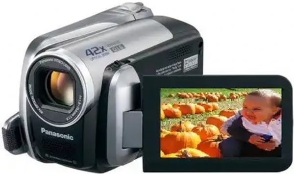 Panasonic SDRH40 40GB Hard Disk Drive/SD Hybrid Camcorder with 42x Optical Zoom and Advanced O.I.S.; Records Onto SD/SDHC Memory Card, Hard Disk Drive; MPEG2 (Motion Image) Recording Format; 1/6