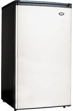 Sanyo SR-3770S Counter-High Refrigerator, 3.7 Cu.Ft., 1 s/s doors, Black and Stainless Steel (SR3770S SR 3770S SR-3770 SR3770)