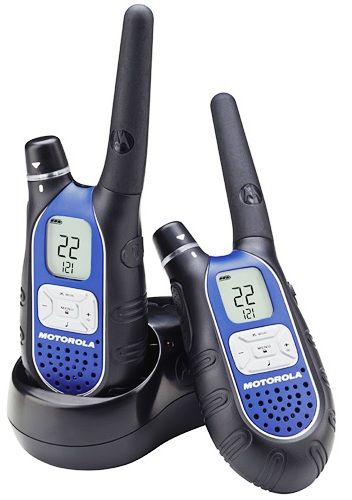Motorola SX700R Talkabout SX700R 2-Way Radio 2.0 Watt power delivers a range of up to 12 miles, 22 channels, each with 121 privacy codes for 2,662 combinations, Approximately 7 hr. NiMH estimated talk time; Backlit display, LCD battery meter, VibraCall vibrating alert (SX700R SX-700R MOT-SX700R SX700)