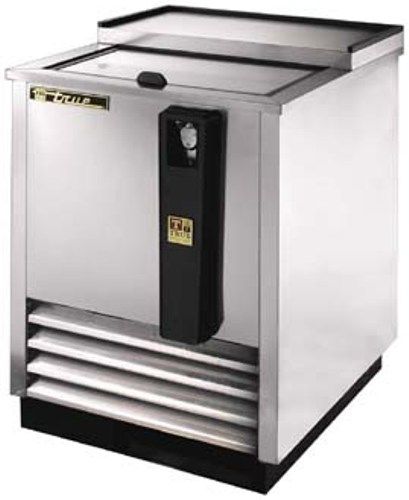 True TD-24-7-S-LT Stainless Steel Horizontal Bottle Cooler, Deep Well, Holds 4 1/2 cases of bottles or 6 cases of cans, Stainless steel exterior, countertop and lids for those who appreciate the value of stainless, Long lasting heavy duty galvanized steel, NSF approved for pre-packaged and bottled goods, Positive guided forced air cooling cools bottles on top first (TD247SLT TD24-7-S-LT TD-247-S-LT TD-24-7S-LT TD247S TD24-7-S TD247-S TD-24-7S)