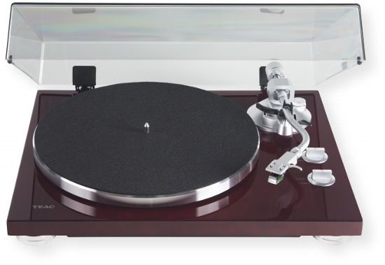 TEAC TN400SCH  Turntable System; Cherry; Three Speed Turntable plays all the hits both old and new; Aluminum Die cast Platter and upgraded motor assembly provide years of service and stability; Newly designed, low friction spindle reduces platter drag, resulting in enhanced speed consistency and tonal accuracy;  UPC 043774033249 (TN400SCH  TN400S-CH  TN400SCHTEAC TN400SCH-TEAC TN400SCH-TURNTABLE TN400SCHTURNTABLE)