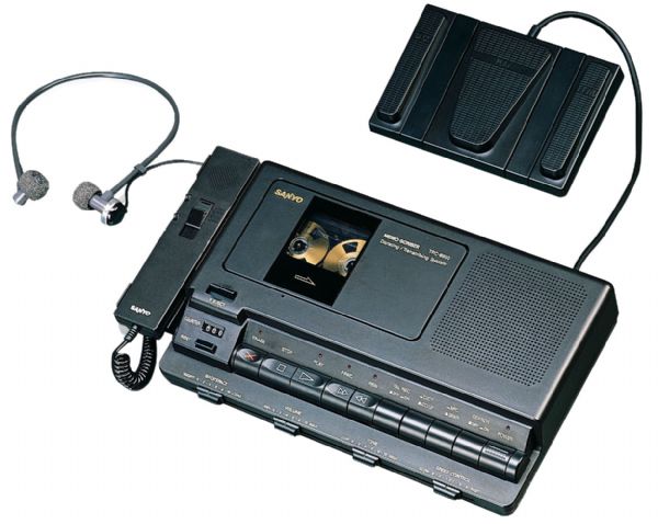 Sanyo TRC-8800 Standard Cassette Recorder/Transcriber, Frequency Response 200-10000 Hz, Output Power 