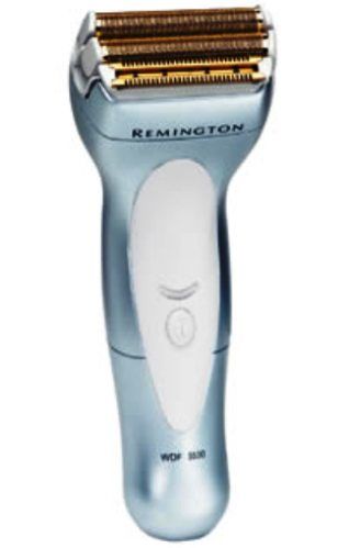 Remington WDF-5500 Smooth & Silky Ultra Shaver, Rechargeable with charging indicator, 2 ultra-flexing, extra-wide foils, Floating trimmer with Titanium-coating Alternative to WDF-5000 WDF5000 (WDF 5500 WDF5500 WDF550)