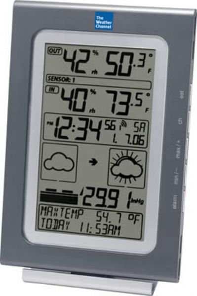 La Crosse Technology WS-9020TWC-IT Intelligent Forecast Station Predicts Nighttime Low Temp & Weather Events, 1% to 99% Humidity Range, -39.8F to 139.8F Outdoor Temperature Range, -39.8F to 139.8F Indoor Temperature Range, Up to 330 feet Transmission Range, Can Receive up to 3 Sensors (WS-9020TWC-IT WS 9020TWC IT WS9020TWCIT)