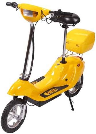 X-treme X-360 Electric Scooter 350 Watts, Speed 17-21 MPH, 36 Volts,  Headlight, Tail light/brake light, Turn signals, Horn, Dual-spring seat, Variable speed throttle, Key start, Yellow (X-360YEL X 360 YEL X360YEL Xtreme360 X-treme 360 X360 X-360 Xtreme)